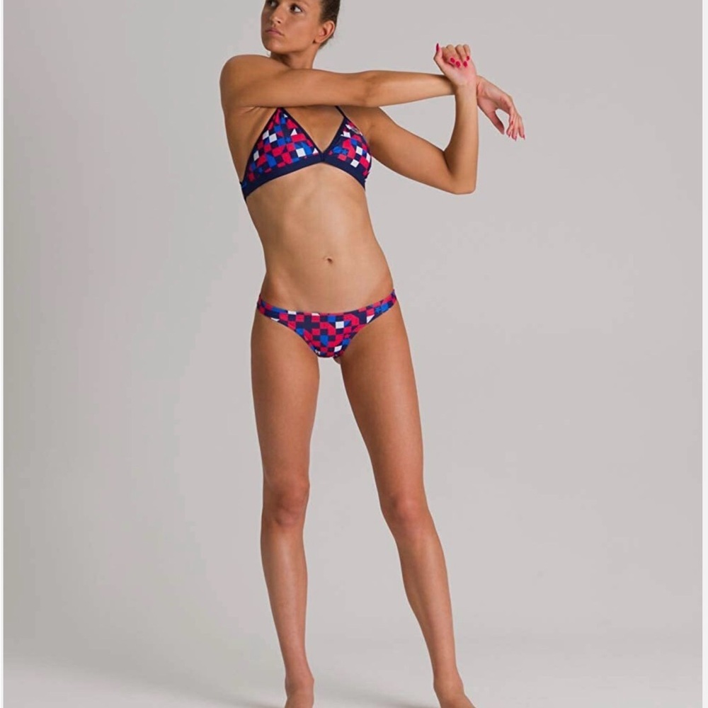 Geometric Blue & Pink Triangle Bikini Set NWOT Top 34/Bottom 32